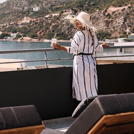 Dave By The Beach Loutraki エクステリア 写真